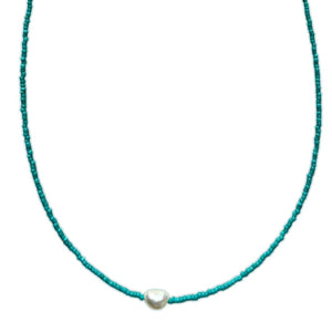 Collier roca playa